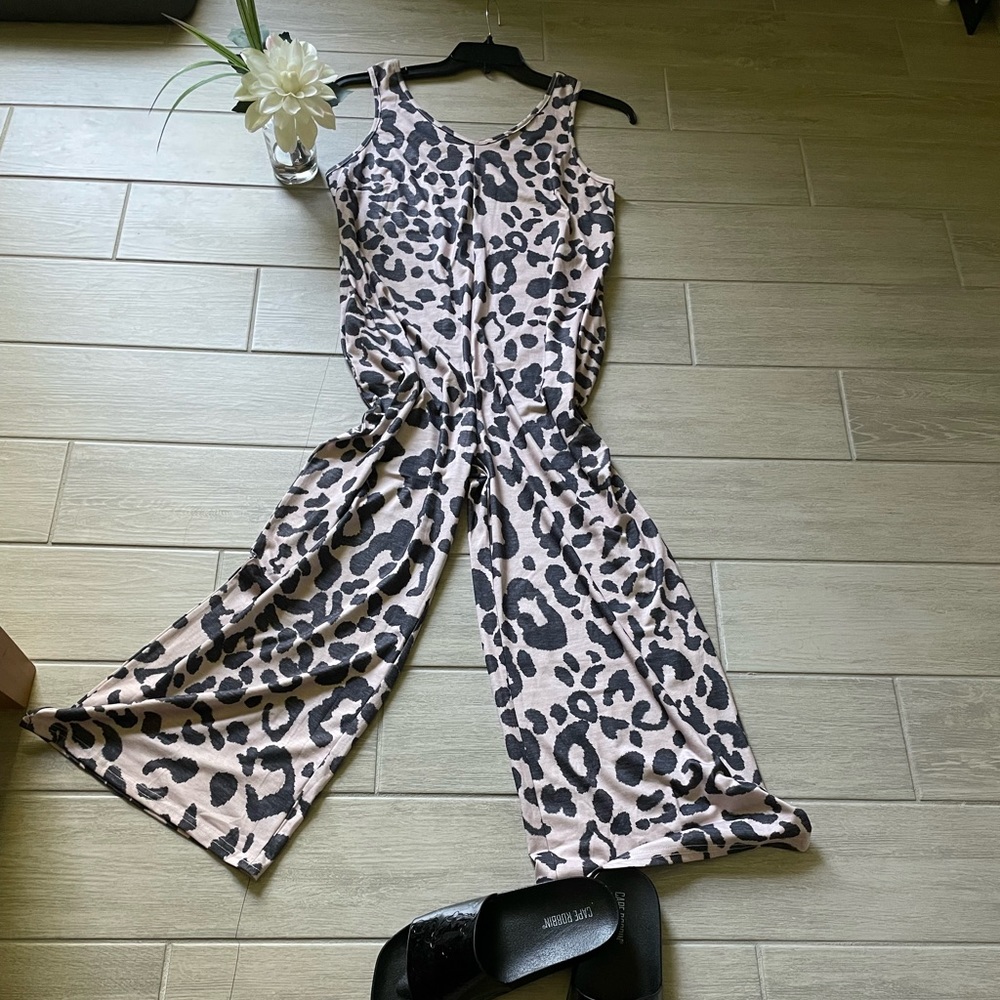 Adorable summer romper.
